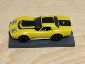 AF-Xtra Corvette gelb/schwarz auf BDR-Chassis