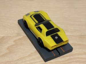 AF-Xtra Corvette gelb/schwarz auf BDR-Chassis