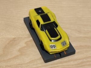 AF-Xtra Corvette gelb/schwarz auf BDR-Chassis