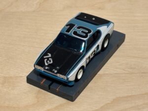 Aurora AFX Capri blau/schwarz #13 mit Box