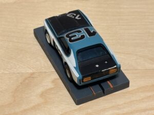 Aurora AFX Capri blau/schwarz #13 mit Box