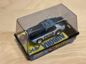 Aurora AFX Capri blau/schwarz #13 mit Box