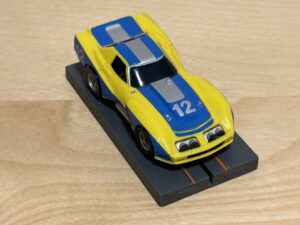 Aurora AFX Corvette GT gelb/blau #12