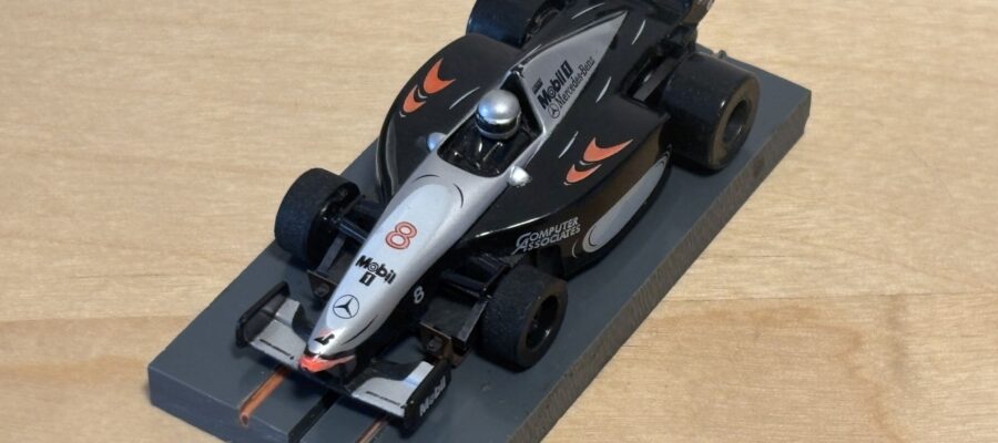 Tyco 440x2 McLaren F1 #8 schwarz/silber
