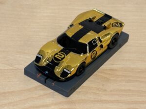 AFX Racing #22115 Ford GT40 Mk gold chrome #2