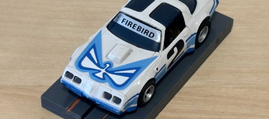 Faller/Aurora AFX Pontiac Firebird weiss mit Licht