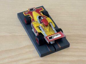 Faller/Aurora AFX G+Plus Lola T-330 gelb/rot