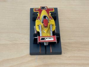 Faller/Aurora AFX G+Plus Lola T-330 gelb/rot