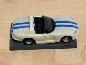 Tyco Magnum 440 Viper "Glow in the Dark" weiss/blau