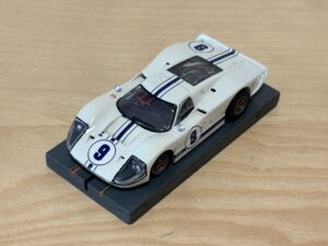 AFX Racing #22078 Ford GT40 Mk IV #9 weiss