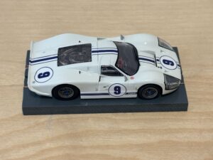 AFX Racing #22078 Ford GT40 Mk IV #9 weiss