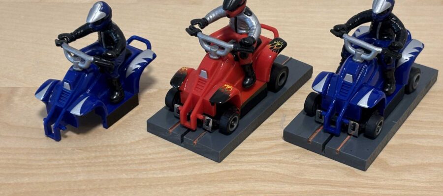 2 x LifeLike Quad ATV + 1 x Zusatz-Carosserie