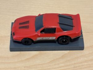 Tomy AFX Camaro Z28 rot mit Bulldog-Chassis
