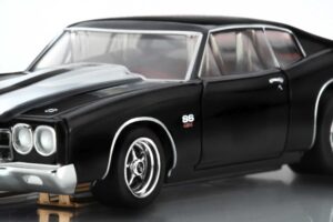 AFX 22118 1970 Chevelle LS6 S454 Black/White