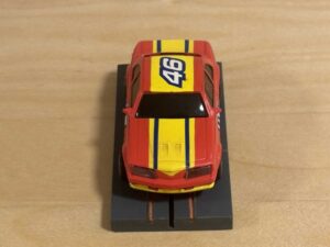LifeLike/Rokar Stock Car rot/gelb #46 mit Licht